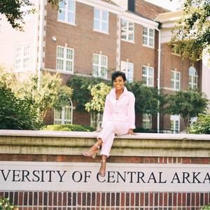 Meet your Posher, Alexis